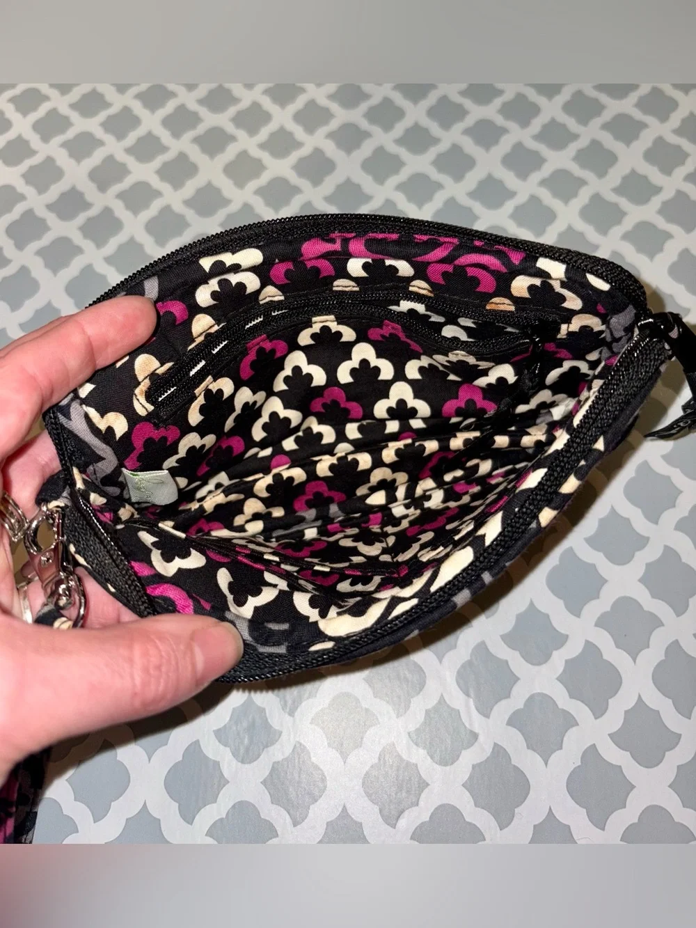 Vera Bradley Black, Pink & Cream Patterned Quilted Wristlet
